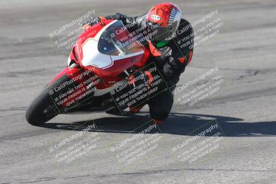 media/Oct-13-2025-Moto Forza (Mon) [[a66d839500]]/3-B Group/Session 2 (Bowl)/